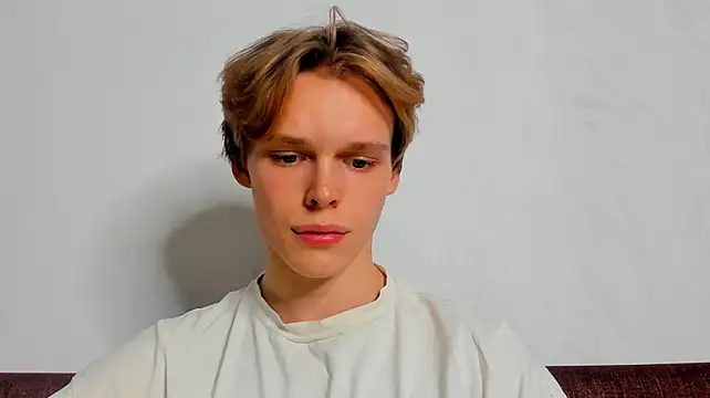 lolKenDowson Pertunjukan Webcam