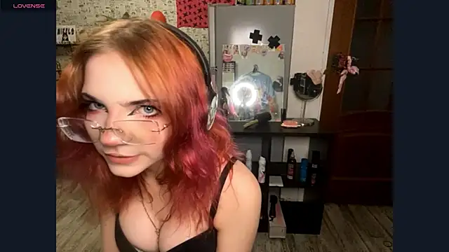 Czat XXX na żywo – RedKittySquirrel