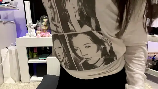 Bella_Spilbert webcam show