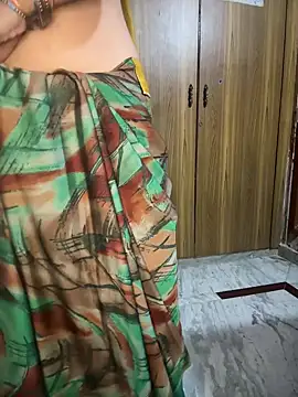 Онлайн чат XXX kiaraqueen7