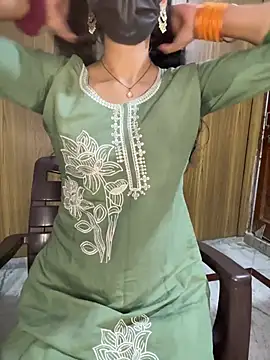 دردشة kiaraqueen7 الجنسية المباشرة