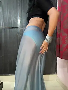 Show de kiaraqueen7 na webcam