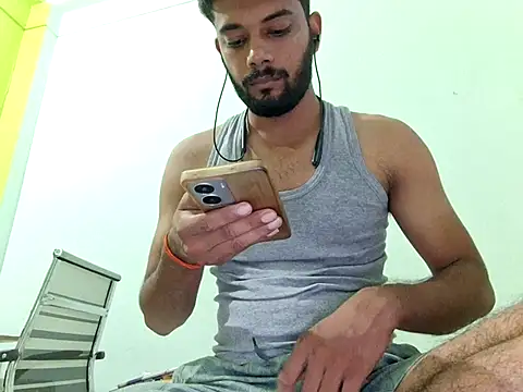 your_love_abhi Show in webcam