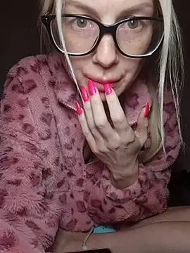 Jolina-Wild Live XXX-Chat
