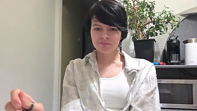 צ'אט XXX בשידור חי של Lucysidle