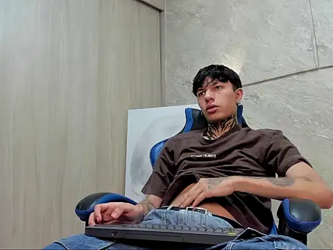 צ'אט XXX בשידור חי של johan_tempt