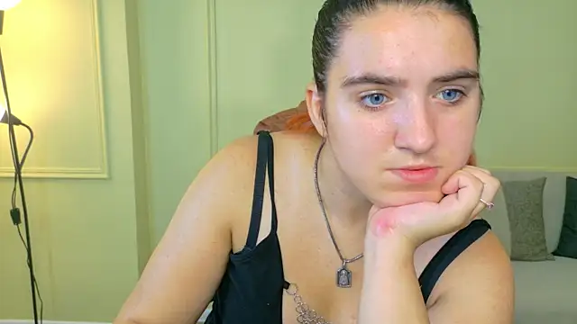 Show modela AnnaKimburli na web-kameri