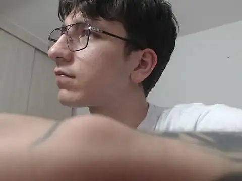IfindSlav3 Webcamshow