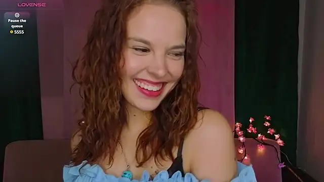 PollyHiller1 Show Webcam