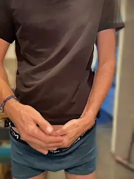 Franck0Black 网 络视讯表演