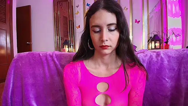 AmeliaRousse Adlı Modelin Canlı XXX Sohbeti