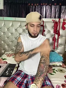Show de OTHO_777 na webcam