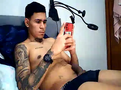 Вебкам-шоу Thiago23cm78