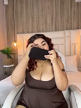 sofii_kitty_ Adlı Modelin Canlı XXX Sohbeti