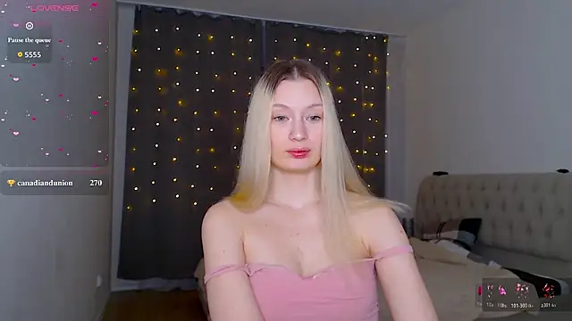heyblondy's Live XXX Chat