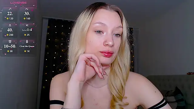 heyblondy's Live XXX Chat