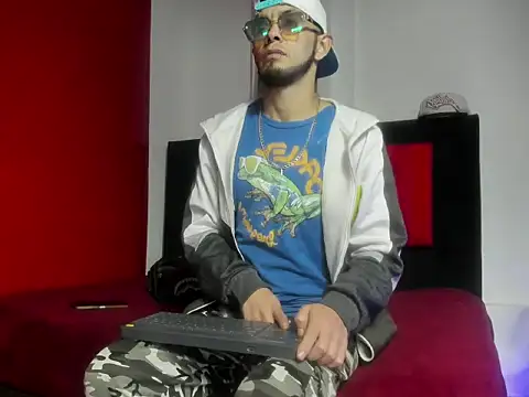mark_splinter09 Adlı Modelin Web Kamerası Şovu
