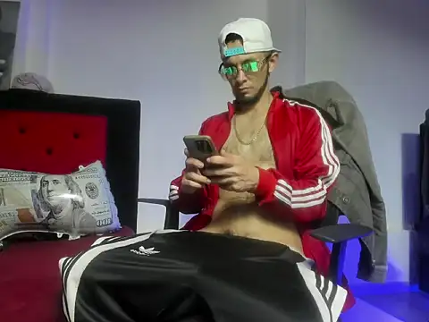 mark_splinter09's Webcam Show