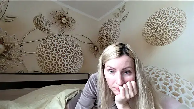 Yourrealgirl Webcam-Show