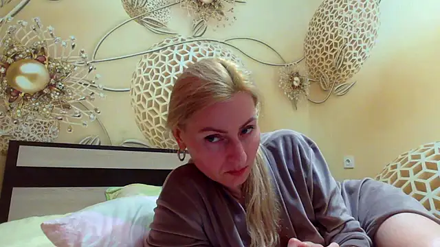 Webkamerová show Yourrealgirl