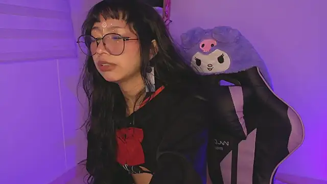 Chatroom XXX en direct de Yommi_winx_