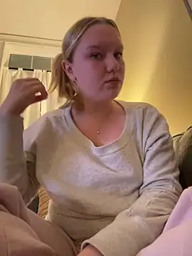 itssmequinn's Webcam Show
