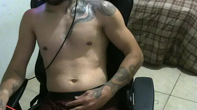 Show de CallmeLeonOnly na webcam