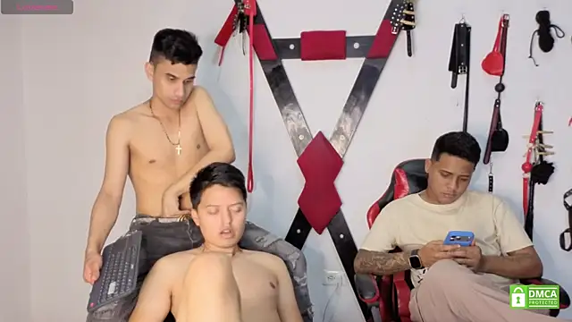 EliteBoysLive Webcamshow