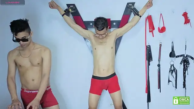 EliteBoysLiven Webbikameraesitys