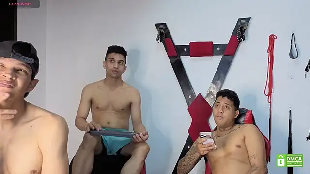 EliteBoysLive: вебкам-шоу