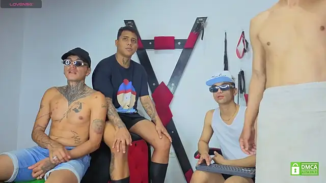 EliteBoysLive: вебкам-шоу