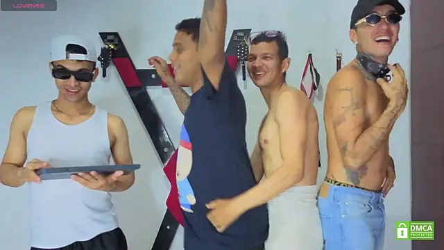 Show modela EliteBoysLive na web-kameri