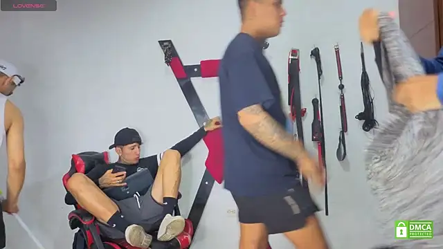 EliteBoysLive Webcam-Show