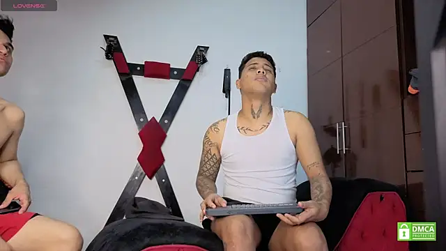 Pertunjukan Kamera Web EliteBoysLive