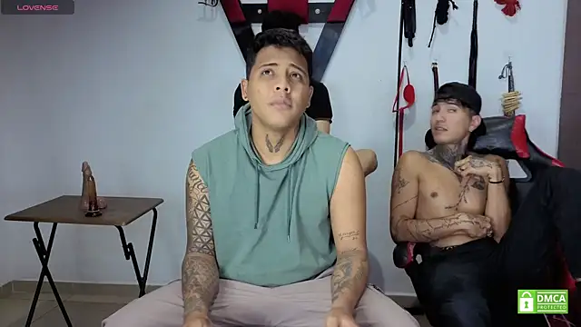 EliteBoysLive Webcam-Show