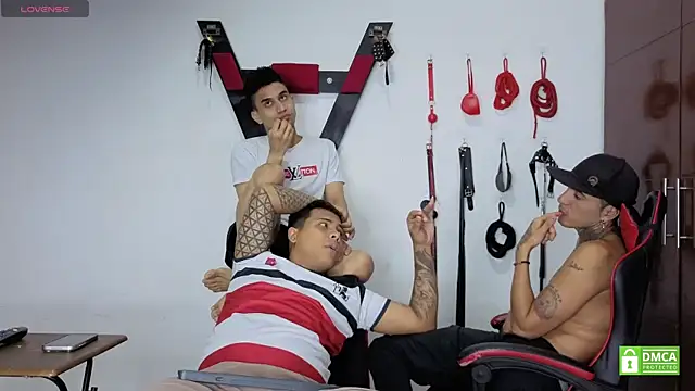 הופעת וובקאם של EliteBoysLive
