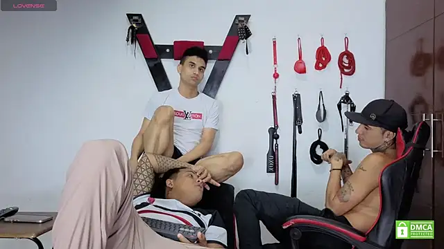 Pokazy przed kamerką – EliteBoysLive