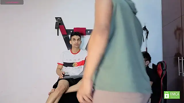 EliteBoysLive 在線直播表演