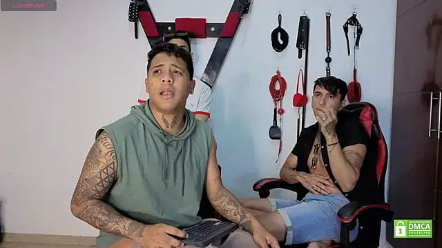 Pertunjukan Kamera Web EliteBoysLive