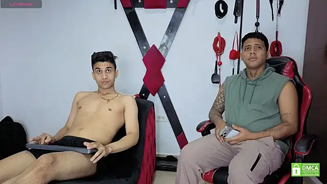 הופעת וובקאם של EliteBoysLive