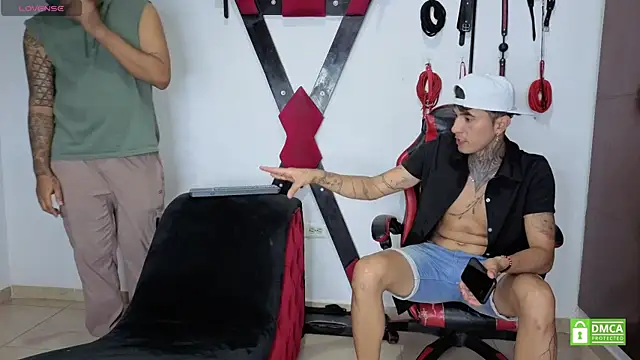 Pokazy przed kamerką – EliteBoysLive
