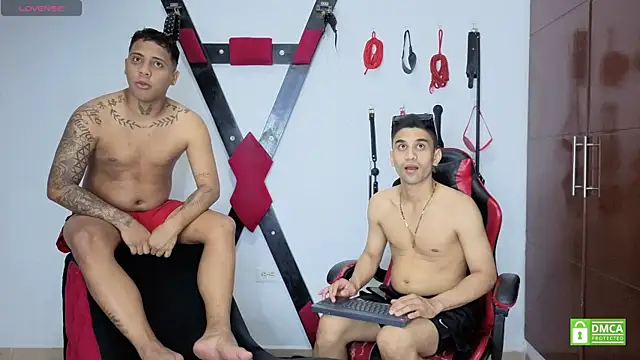 EliteBoysLive Webcam-Show