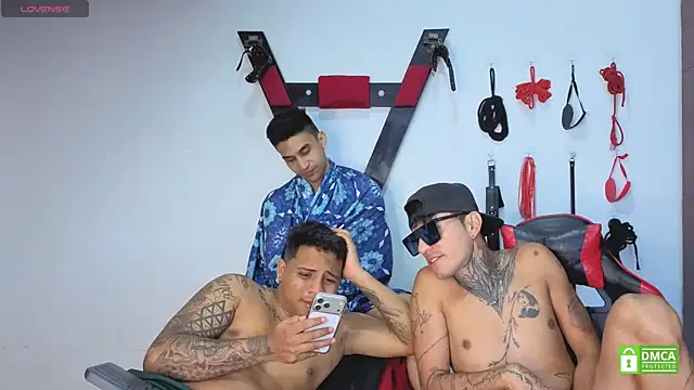 EliteBoysLive Webcam-Show