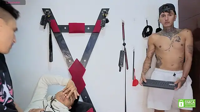 EliteBoysLive: вебкам-шоу