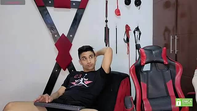 הופעת וובקאם של EliteBoysLive