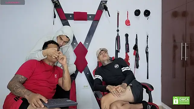 Show modela EliteBoysLive na web-kameri