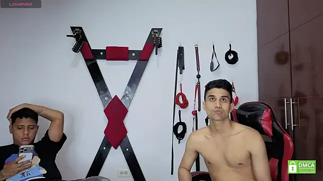 EliteBoysLive – webcam-show