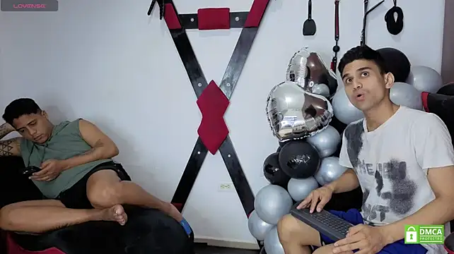 EliteBoysLive Webcamshow