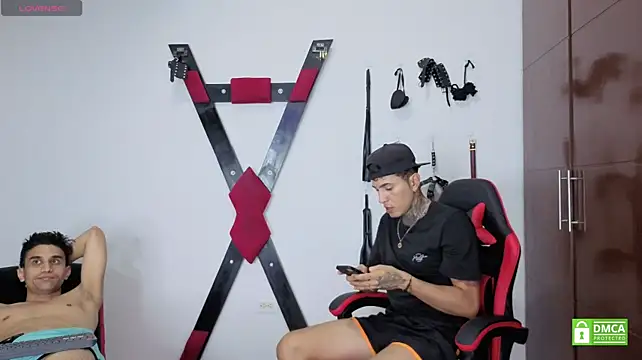 Pokazy przed kamerką – EliteBoysLive