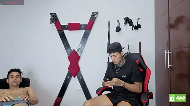 EliteBoysLive 在線直播表演